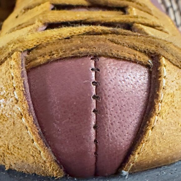 RARE FIND ALERT! Vintage PAPUCEI Boots Size 38 (8) - Picture 12 of 12